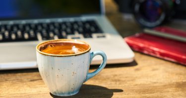 【Web】インターネット起動時のページ、そのままですか？