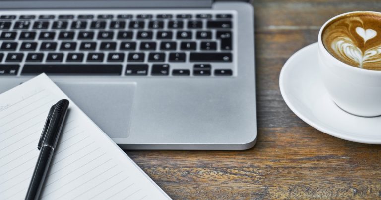 Excel 行や列の並びを簡単に入れ替える Shift ドラッグ